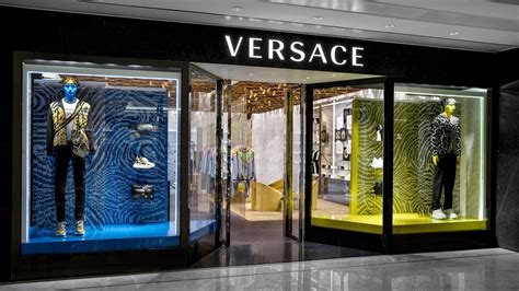 versace shoes china wholesale rep|Versace Beijing China World .